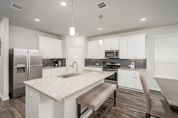 2413 Muirfield Drive, Little Elm, TX 75036