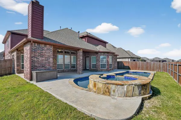 6500 Belhaven Drive, Fort Worth, TX 76123