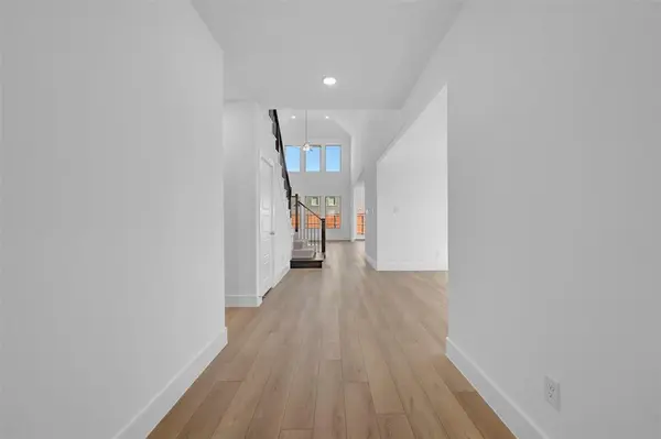 5040 Ressina Drive, Aubrey, TX 76227