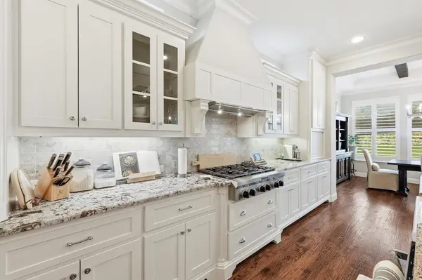 6721 Oak Knoll Road, Flower Mound, TX 76226