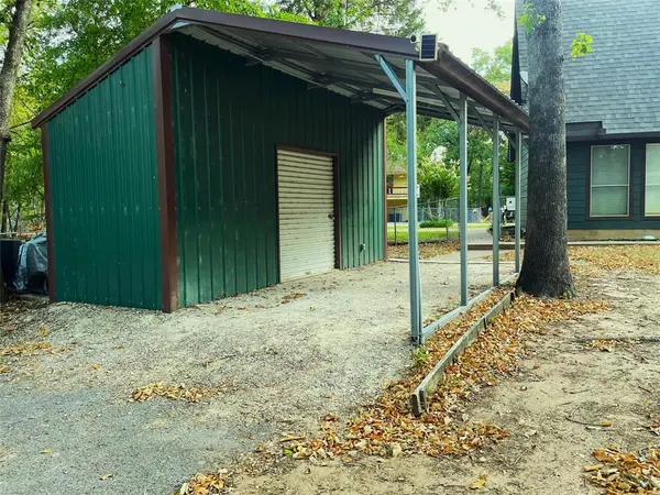 137 Oak Haven Drive, Gun Barrel City, TX 75156