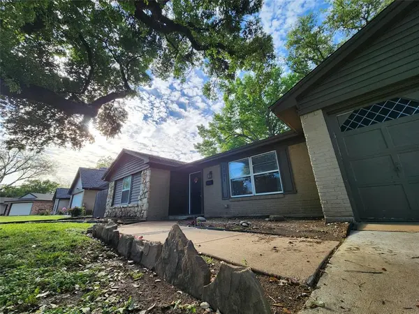 2822 Sunny Hill Lane, Farmers Branch, TX 75234