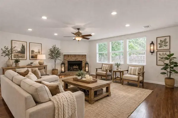 1416 Erin Drive, Burleson, TX 76028