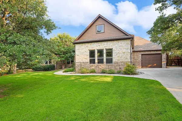 1560 Karen Drive, Argyle, TX 76226