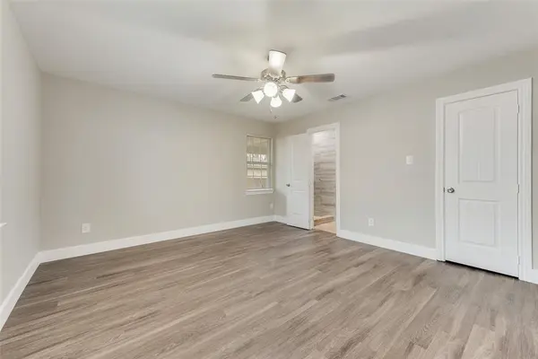 913 Live Oak Street #B, Royse City, TX 75189