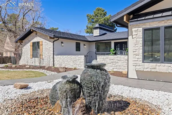 1308 Mesa AVE, Colorado Springs, CO 80906