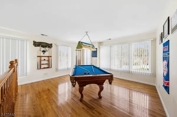 13 W   5Th Ave, Linden City, NJ 07036