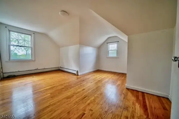 382 High Mountain Rd, North Haledon Boro, NJ 07508