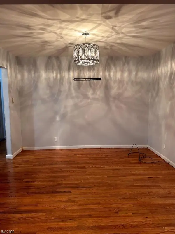 233 Shephard Ave, Newark City, NJ 07112