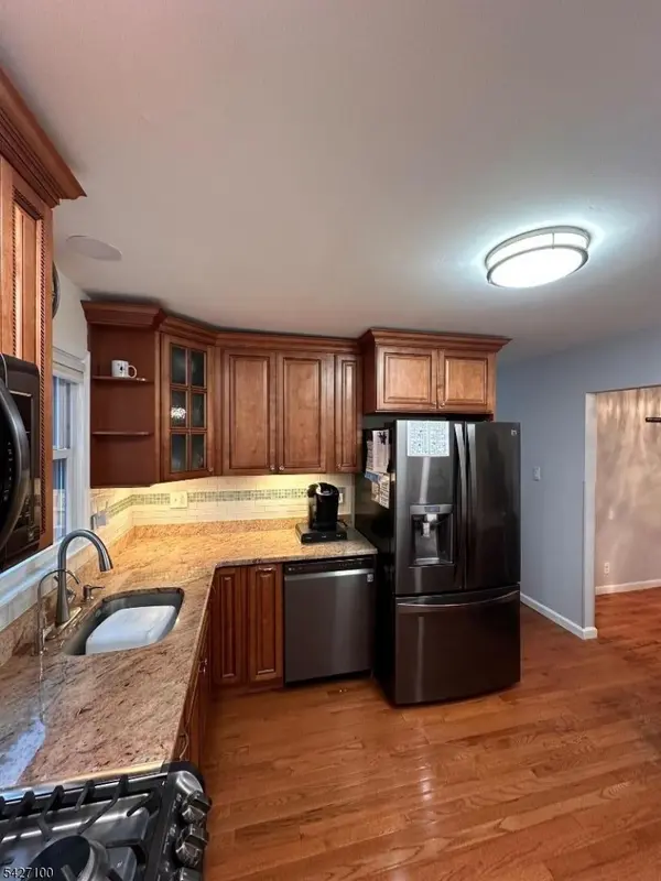 233 Shephard Ave, Newark City, NJ 07112