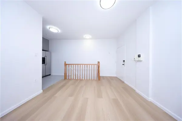 422 49th ST #1F, Brooklyn, NY 11220