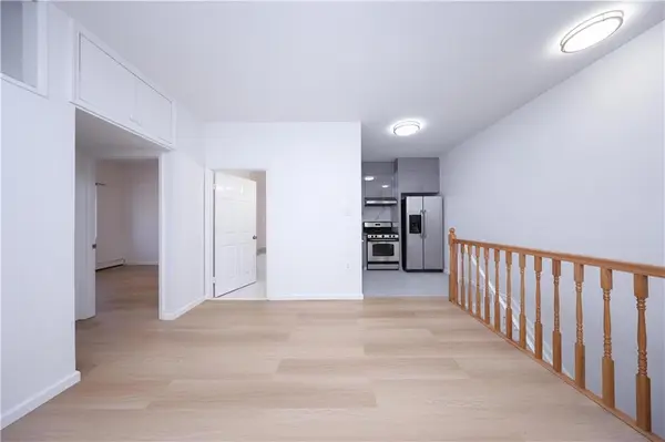 422 49th ST #1F, Brooklyn, NY 11220