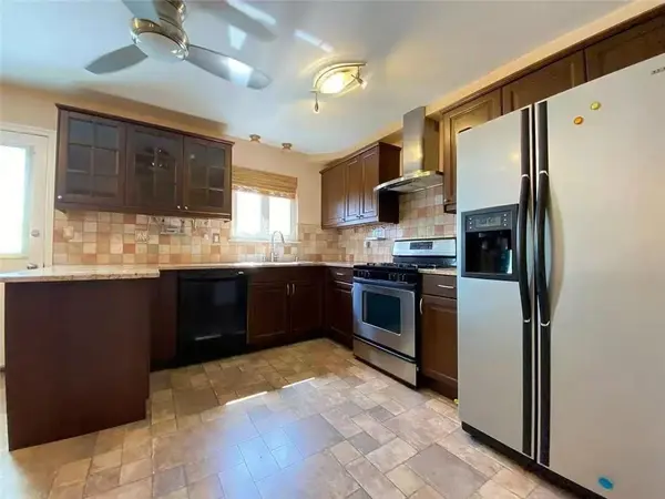 36 Carlyle GN, Staten  Island, NY 10312