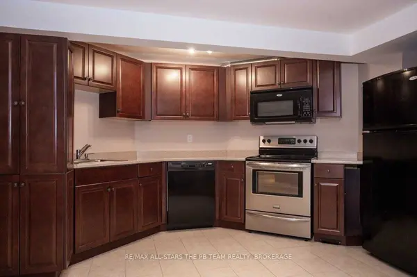 1915 Rosebank RD N, Pickering, ON L1V 1P7