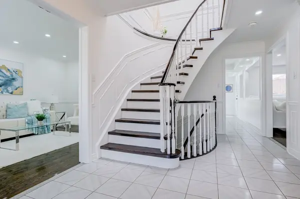 33 Billings ST, Whitby, ON L1N 9C1