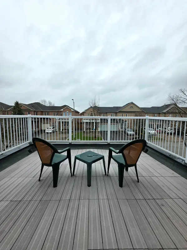 129 Dolce CRES, Vaughan, ON L4H 3C8