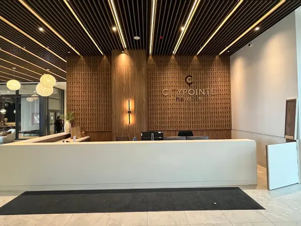 15 Skyridge DR #2207, Brampton, ON L6P 4S3