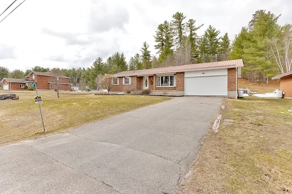 107 Augsburg RD, Bonnechere Valley, ON K0J 1T0