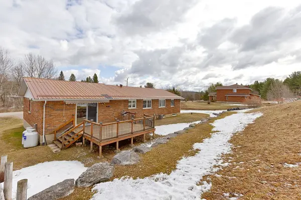 107 Augsburg RD, Bonnechere Valley, ON K0J 1T0