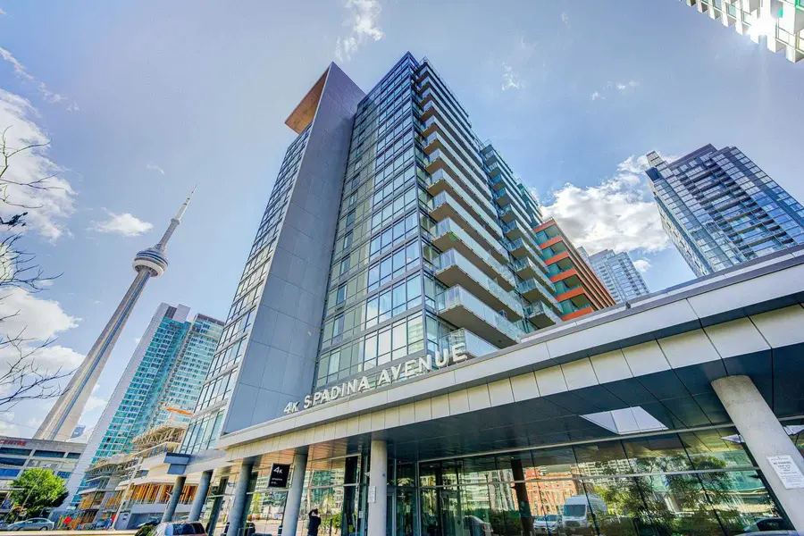 4k Spadina AVE #228, Toronto C01, ON M5V 3Y7