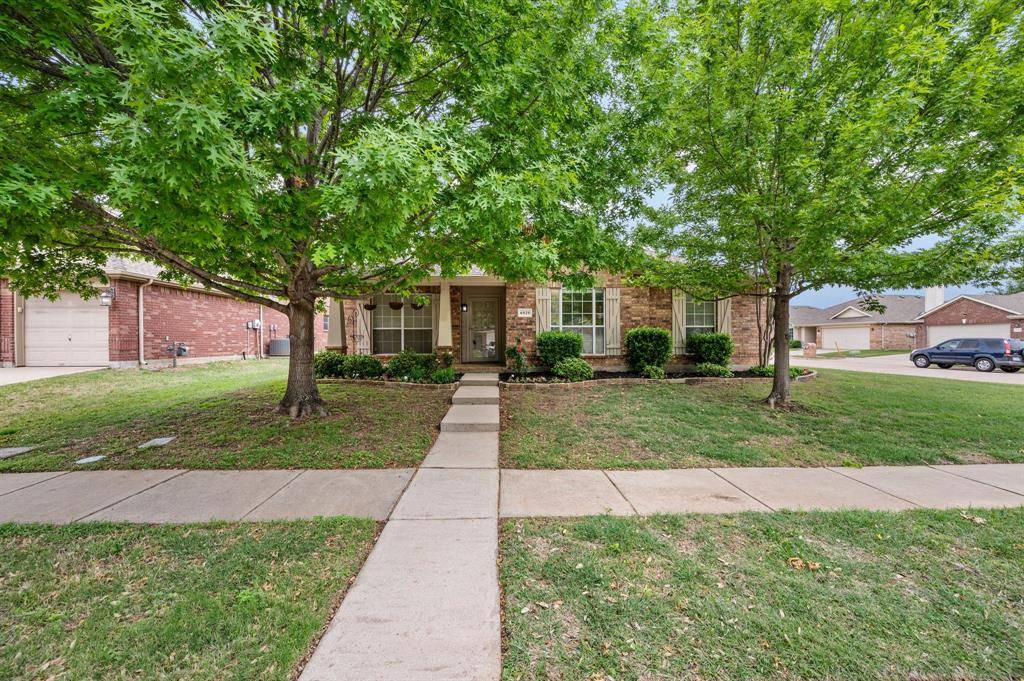 6929 Prairie Dawn Lane, North Richland Hills, TX 76180