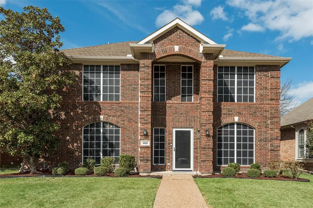 8809 Greenwood Trail, Rowlett, TX 75088