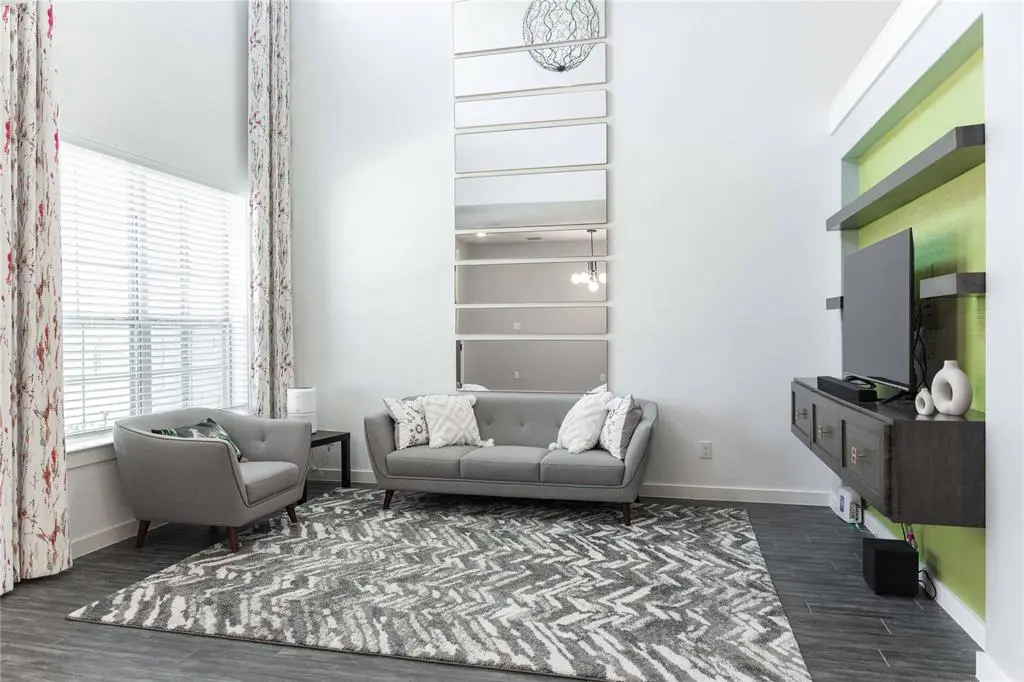 631 Cobblestone Lane, Irving, TX 75039