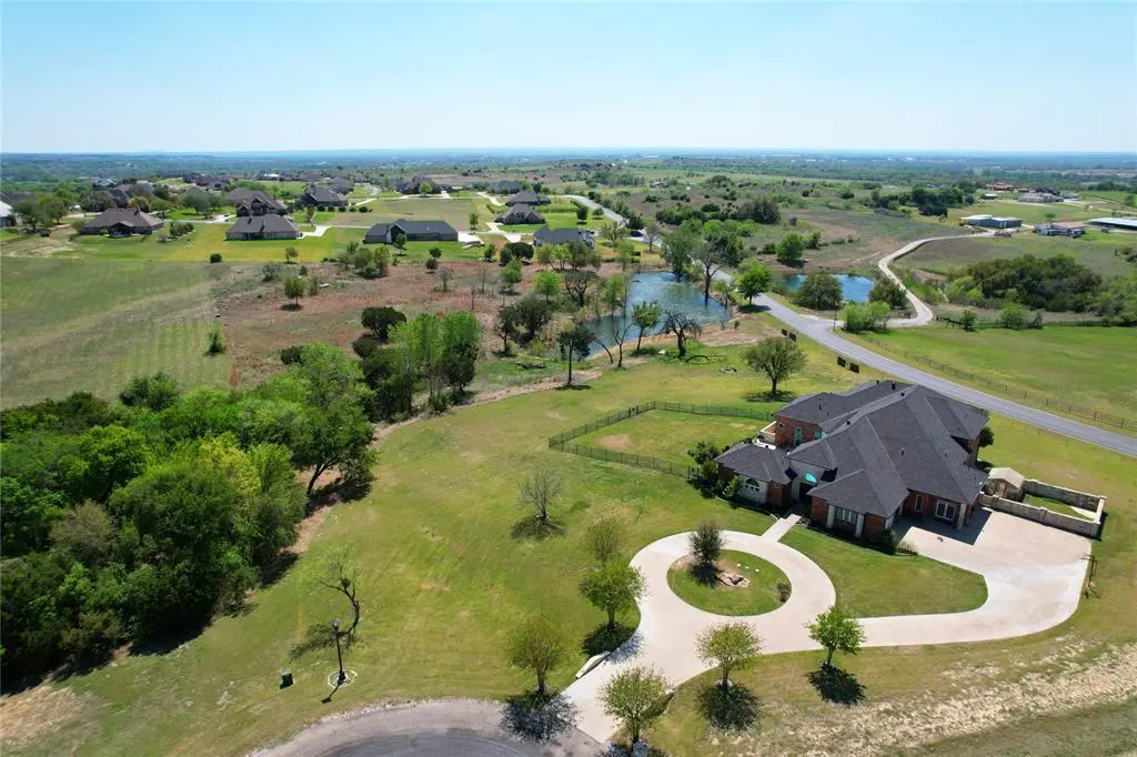 127 Eagle View Court, Weatherford, TX 76087