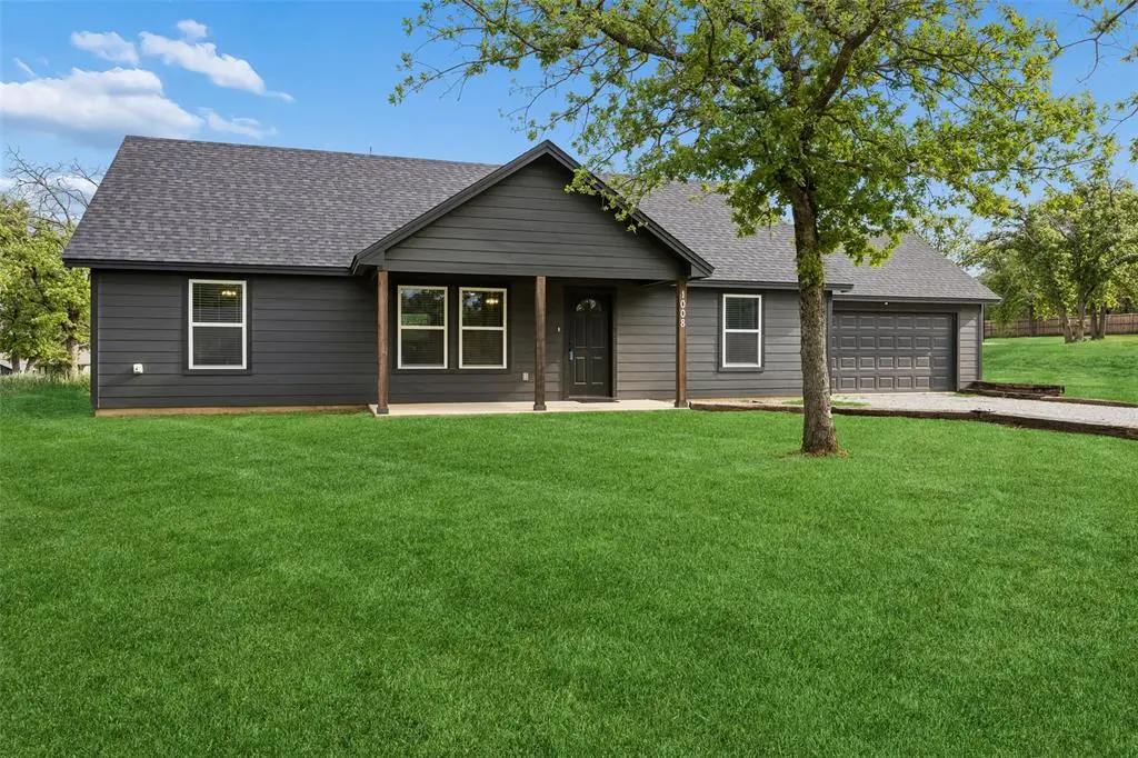 1008 Hereford Drive, Springtown, TX 76082