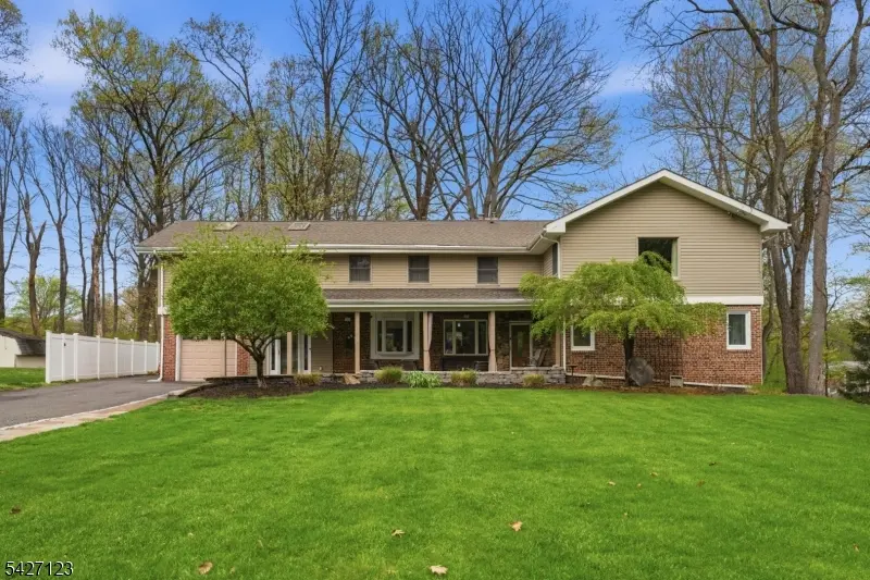 7 Oswego Ave, Rockaway Twp., NJ 07866