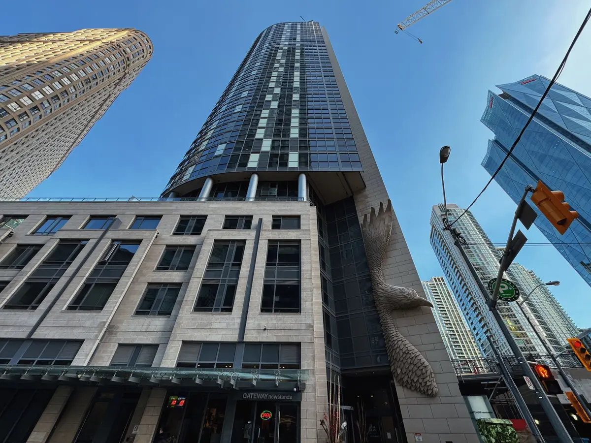 1 The Esplanade DR #3501, Toronto C08, ON M5E 0A8