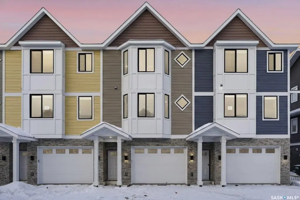 3220 11th STREET #220, Saskatoon, SK S7M 5M4