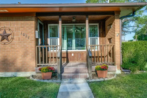 1027 Stanley Street, Denton, TX 76201