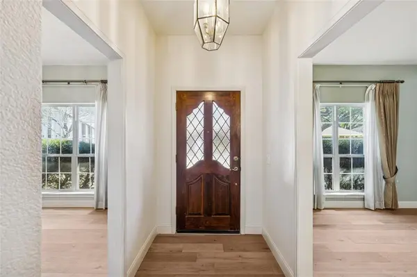 4212 Lake Vista Drive, Benbrook, TX 76132