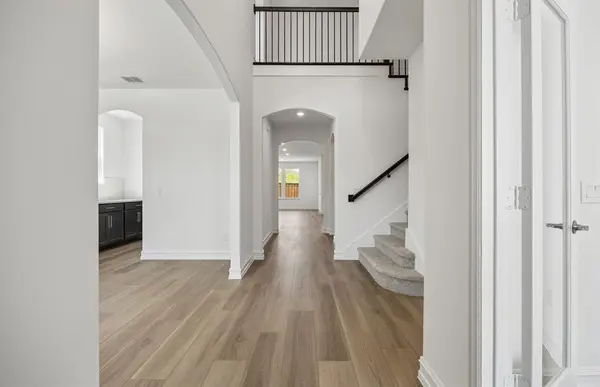 721 Brozgold Avenue, Midlothian, TX 76065