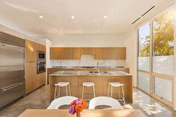 3740 Holland Avenue #3B, Dallas, TX 75219