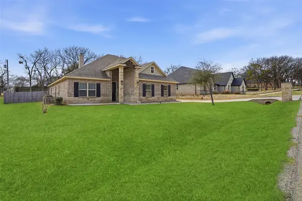 6403 Westover Drive, Granbury, TX 76049