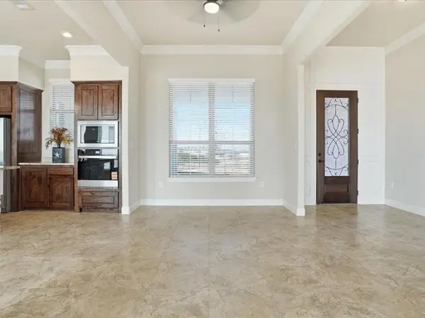 4021 J E Woody Road, Springtown, TX 76082