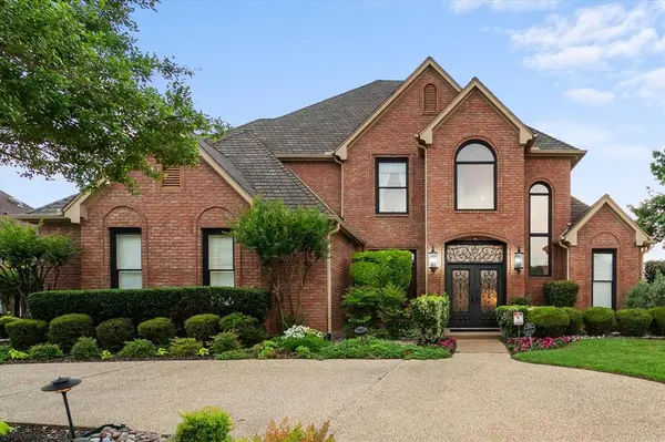 719 Morningside Drive, Mansfield, TX 76063