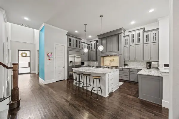 3932 Frontier Lane, Dallas, TX 75214