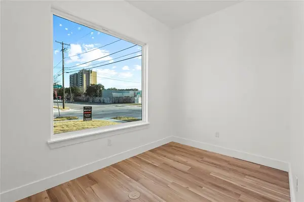 2401 Peabody Avenue, Dallas, TX 75215