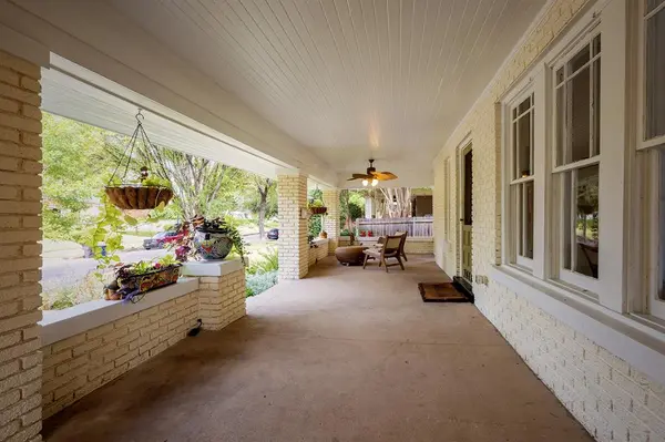 2417 5th Avenue, Fort Worth, TX 76110