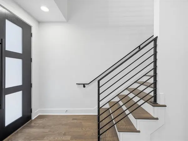 1920 Dowgate Court, Dallas, TX 75204