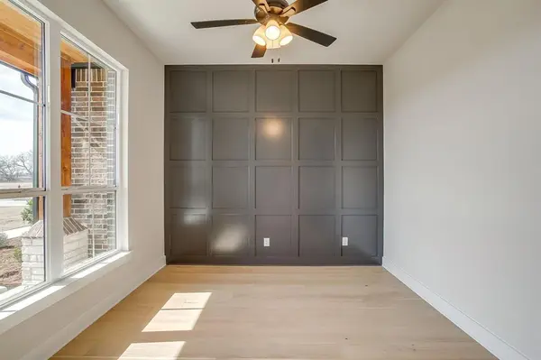 310 Waterfall Ranch Road, Waxahachie, TX 75167