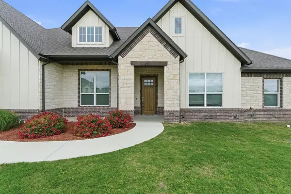 320 Oak Meadow Lane, Weatherford, TX 76085