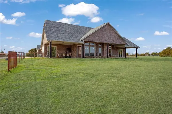 8636 Morgan Road, Blue Ridge, TX 75424