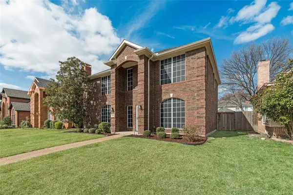 8809 Greenwood Trail, Rowlett, TX 75088