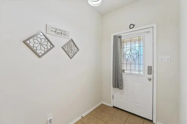 3801 Surf Street, Denton, TX 76208