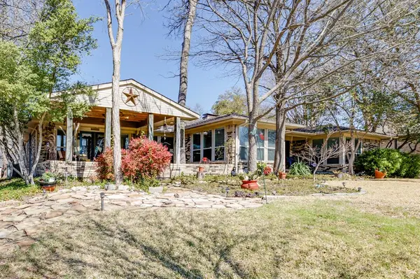 312 Stonecrest Drive, Rockwall, TX 75087