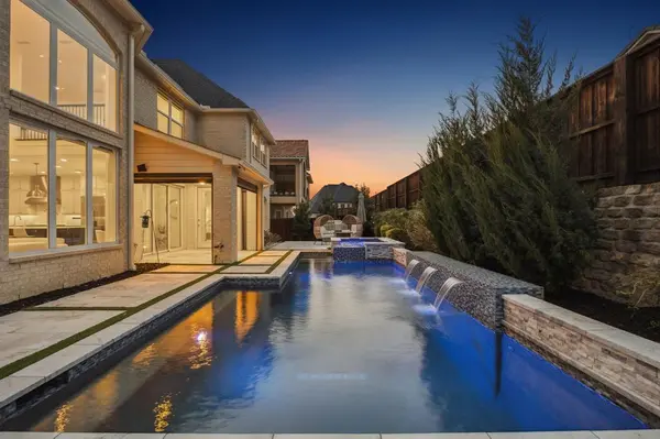 466 Dancing Water Drive, Frisco, TX 75036